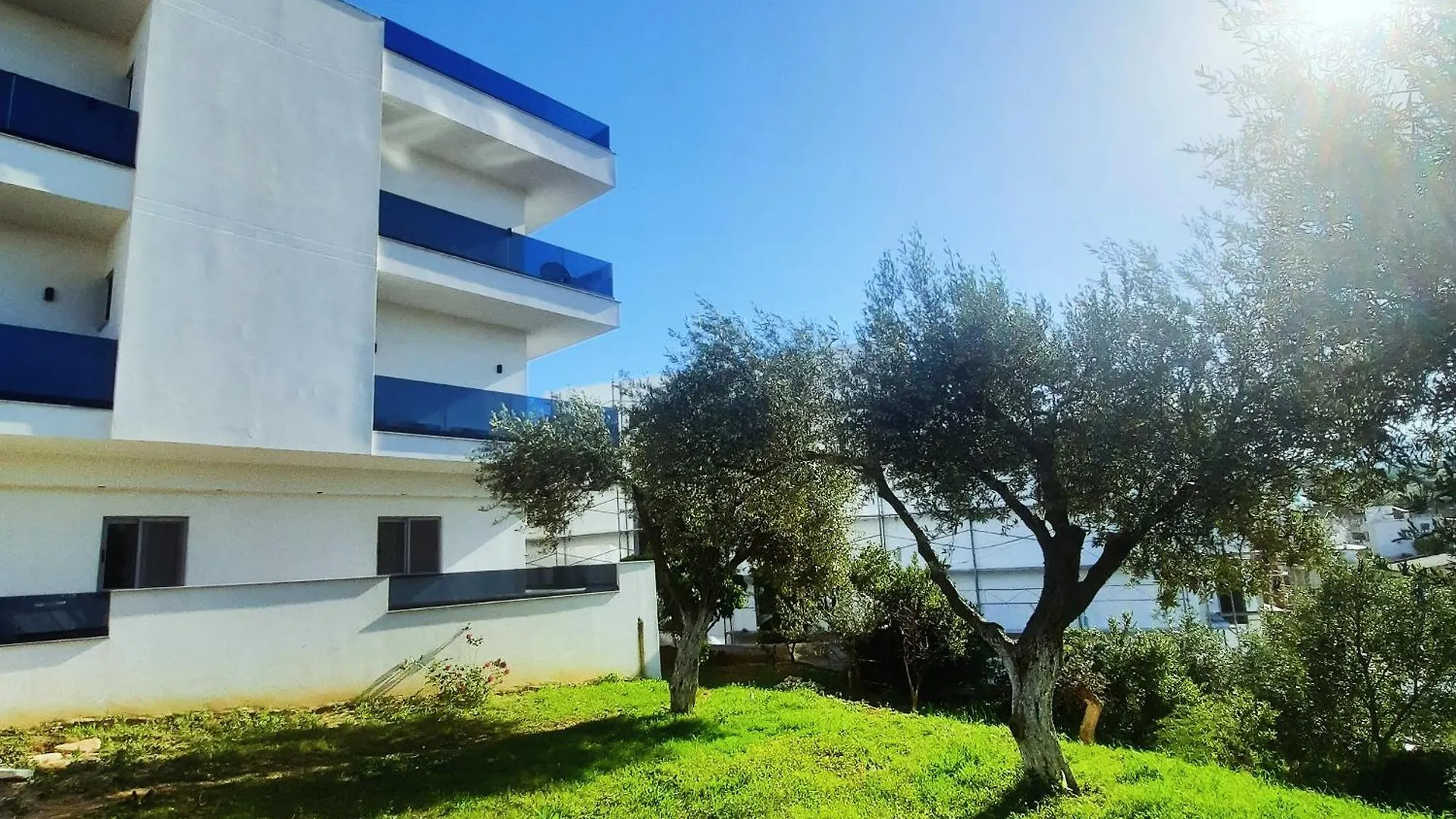 Hotel Renato Ksamil 3*,