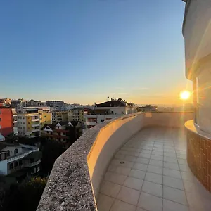 - Private , Tirana Albânia
