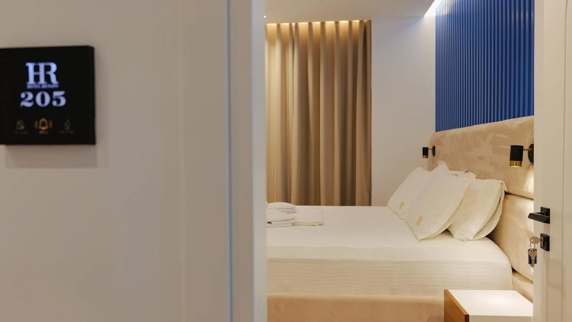 Hotel Renato Ksamil 3*,